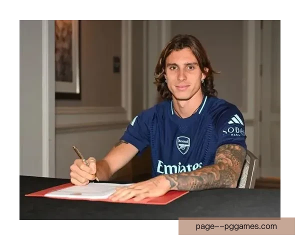 卡拉菲奥里以创纪录转会费加盟英超阿森纳 成为球队新星引关注