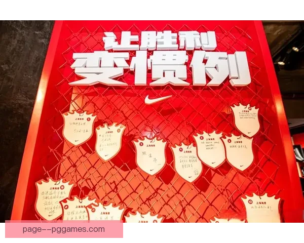 上海海港成功卫冕中超冠军再创辉煌赛季荣耀时刻 上海海港成功卫冕中超冠军再创辉煌赛季荣耀时刻